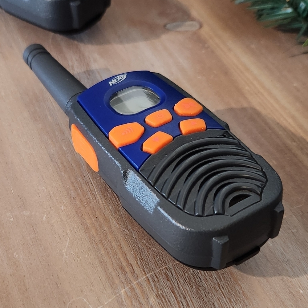 Vintage NERF FRS 10 MILE Blue and Orange Walkie Talkies, Preowned Good Condition - Picture 9 of 14